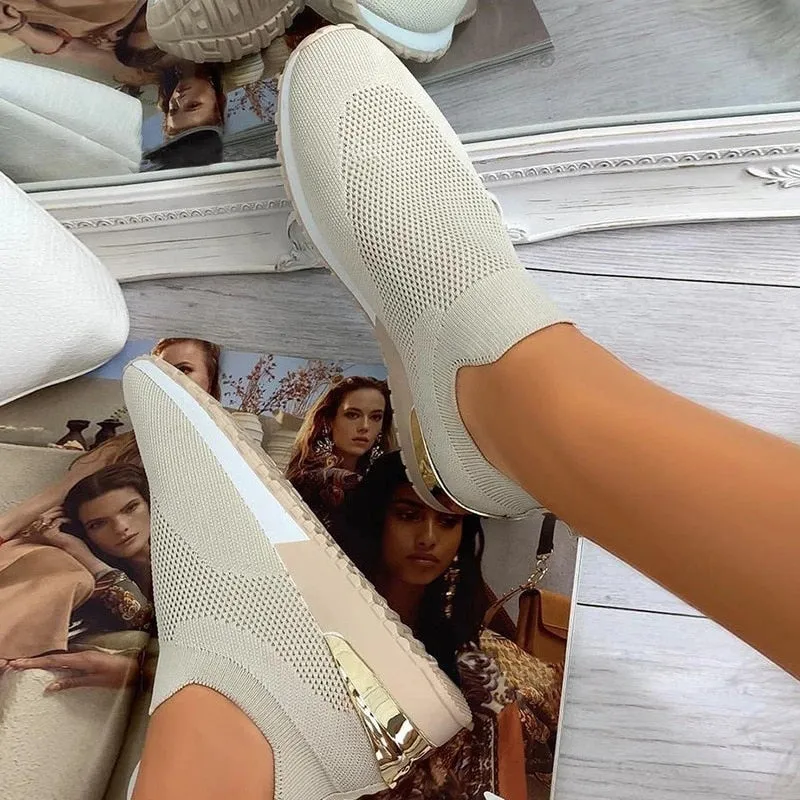 2022 Women Lightweight Knitted Slip-on Vulcanized Sneakers