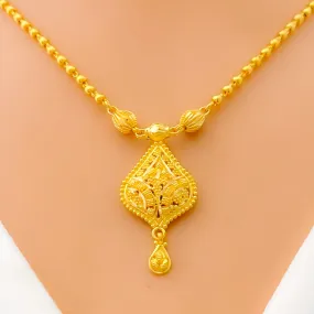 Beautiful Leaf Adorned 22k Gold Necklace Set