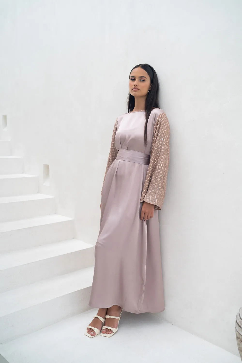 Blushing Harmony Abaya