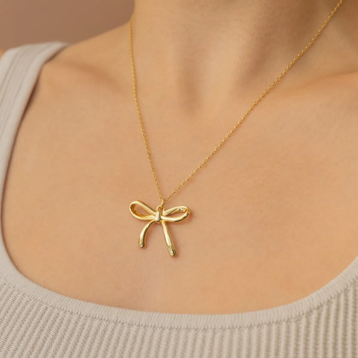 Bow Necklace