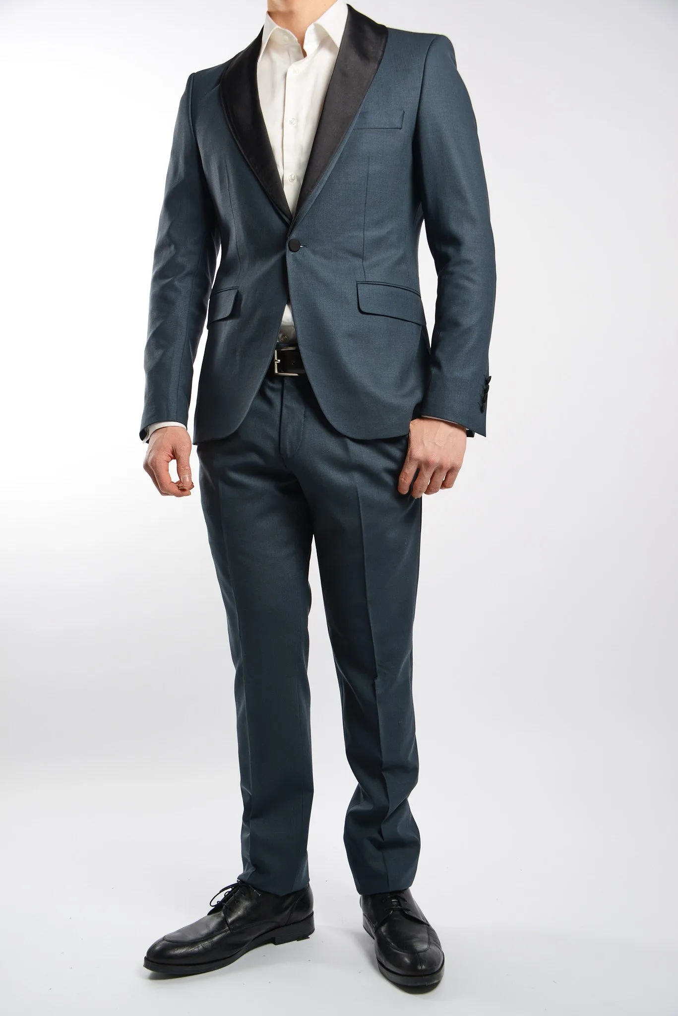 Euro Solid Tuxedo Blazer