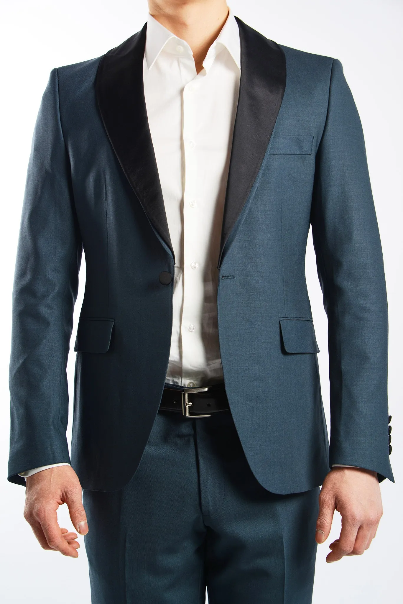 Euro Solid Tuxedo Blazer