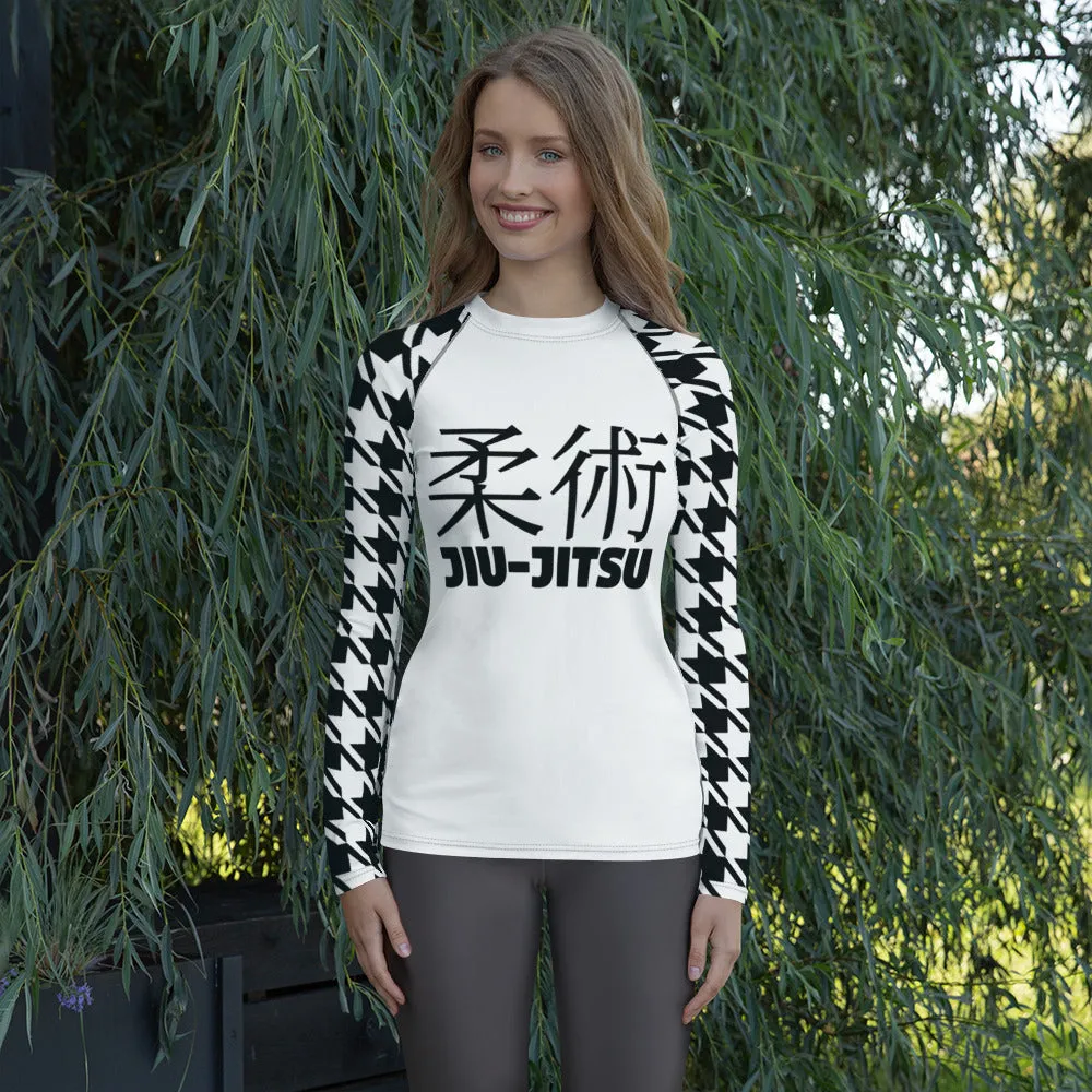 Fashion Meets Function: Women's Classic Jiu-Jitsu Houndstooth BJJ Rash Guard Blanc