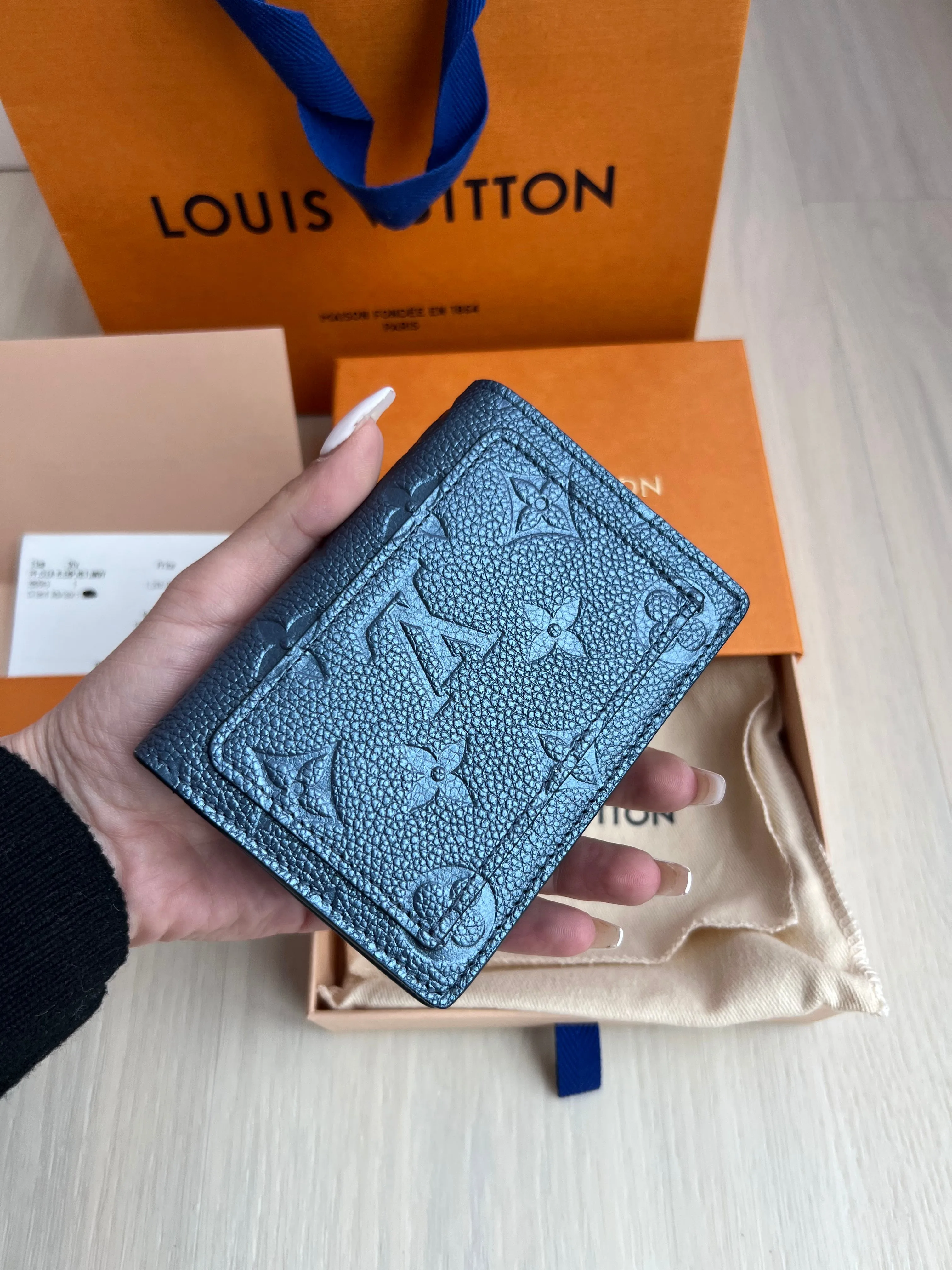 Louis Vuitton Clea Wallet