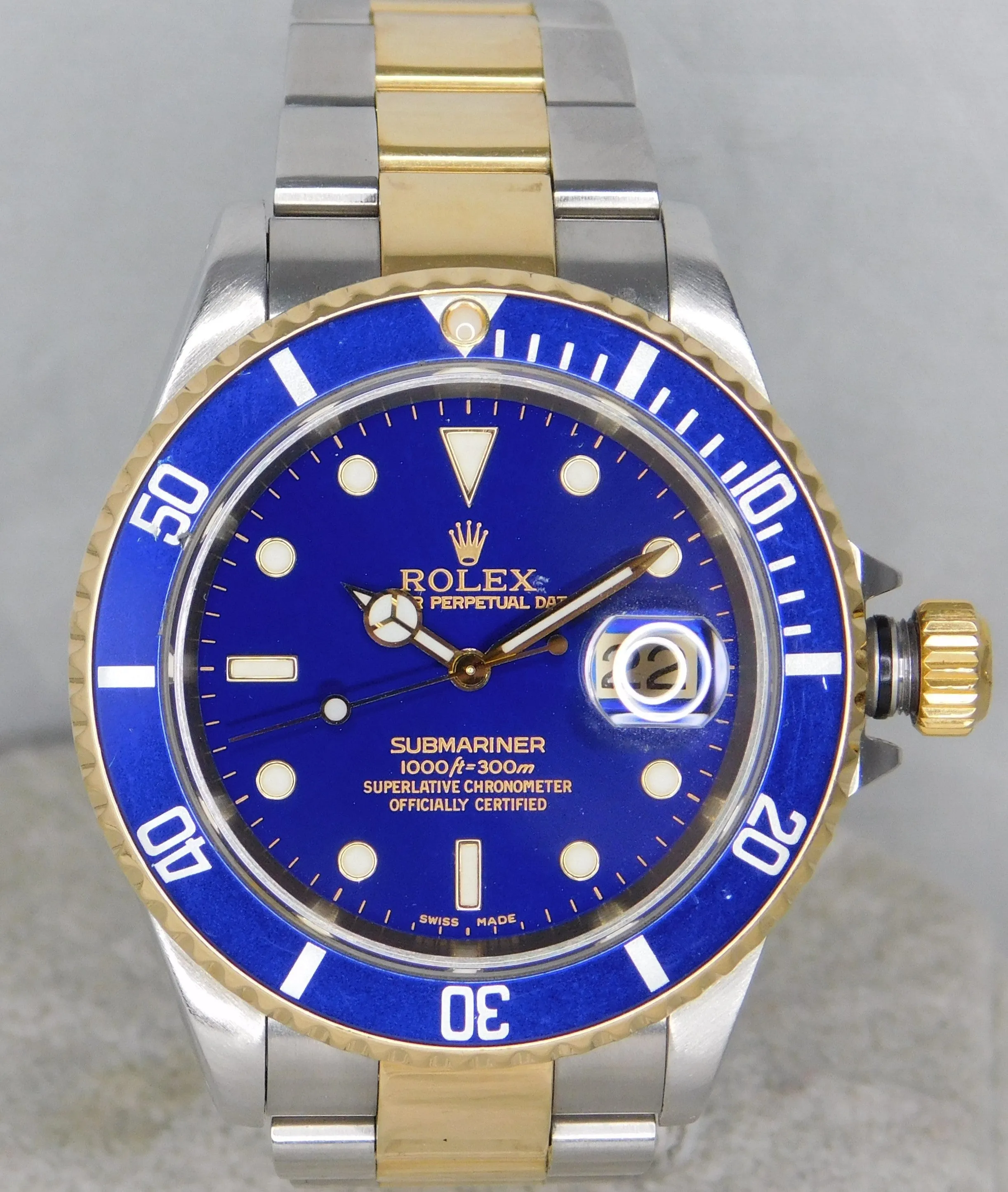 Rolex Submariner Bluesy 16613 Vintage 2000 18k Solid Gold/SS Mens Watch....40mm