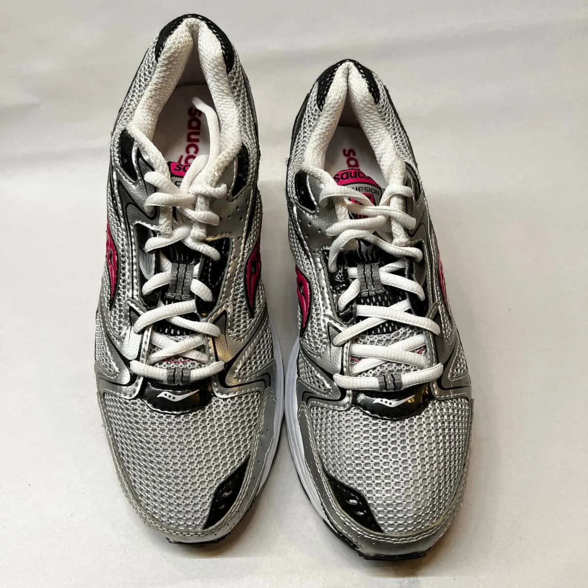 Saucony •Cohesion 5• Running Shoe • Silver/Black/Pink • 8.5 Wide - Preowned