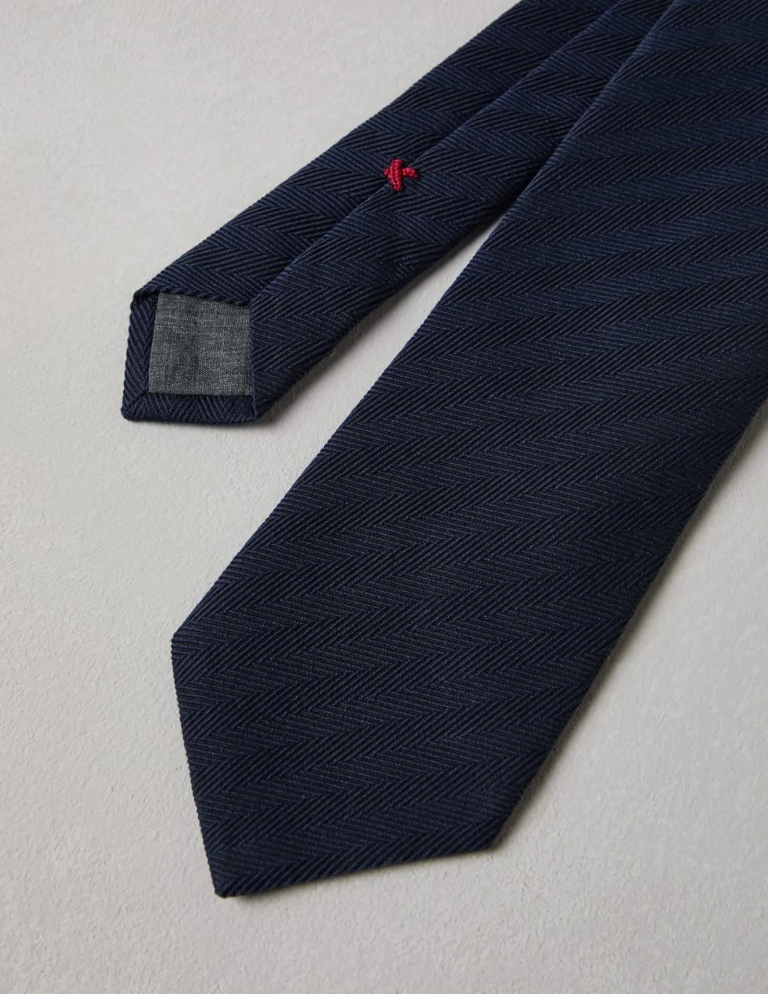 Silk Chevron Tie | Navy