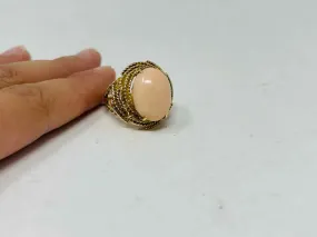 Size 5.5 Gold/Pink Oval 14K Gold Vintage Jewelry Ring